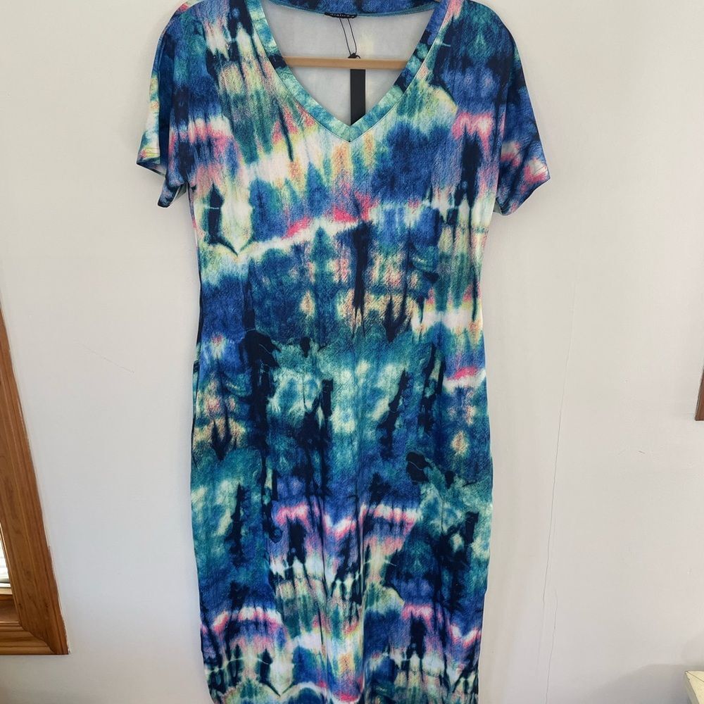Vibrant Tie-Dye Maxi Dress size medium